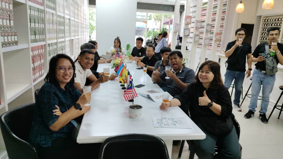 Visit from Distinguished Delegation from Thailand
