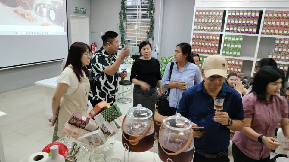 Visit from Distinguished Delegation from Thailand