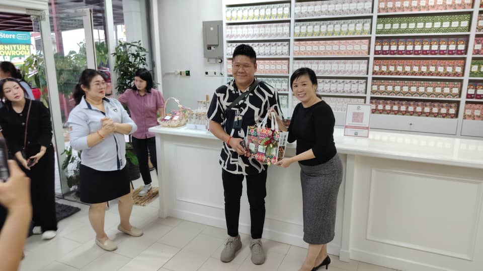 Visit from Distinguished Delegation from Thailand