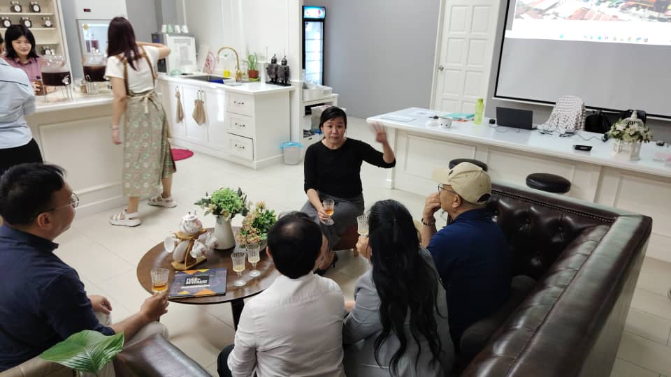 Visit from Distinguished Delegation from Thailand