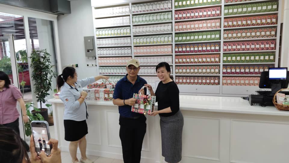 Visit from Distinguished Delegation from Thailand